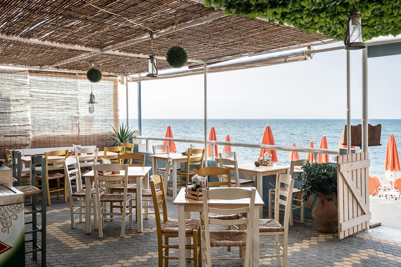 Angela Beach Aparthotel Platanés Esterno foto