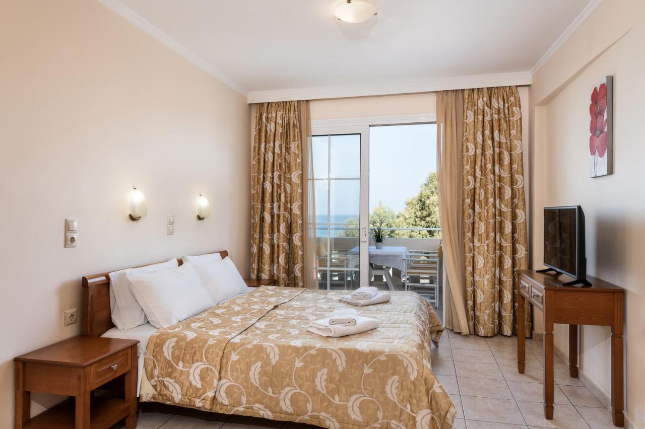 Angela Beach Aparthotel Platanés Esterno foto